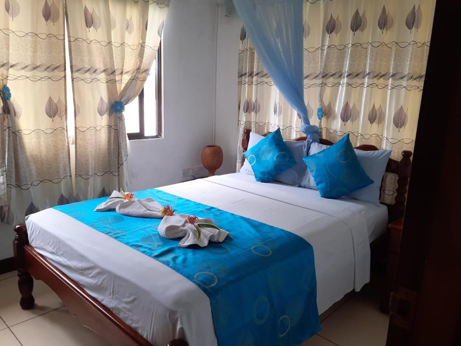 Gigi'S Self Catering Apartment Port Glaud Buitenkant foto